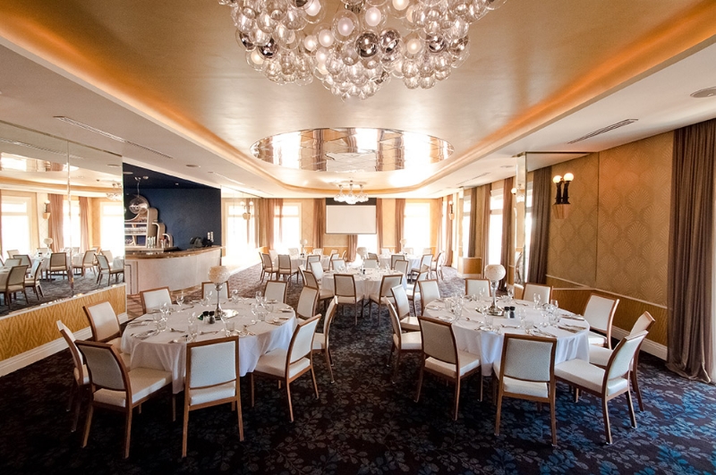 Moon Room Dining 2